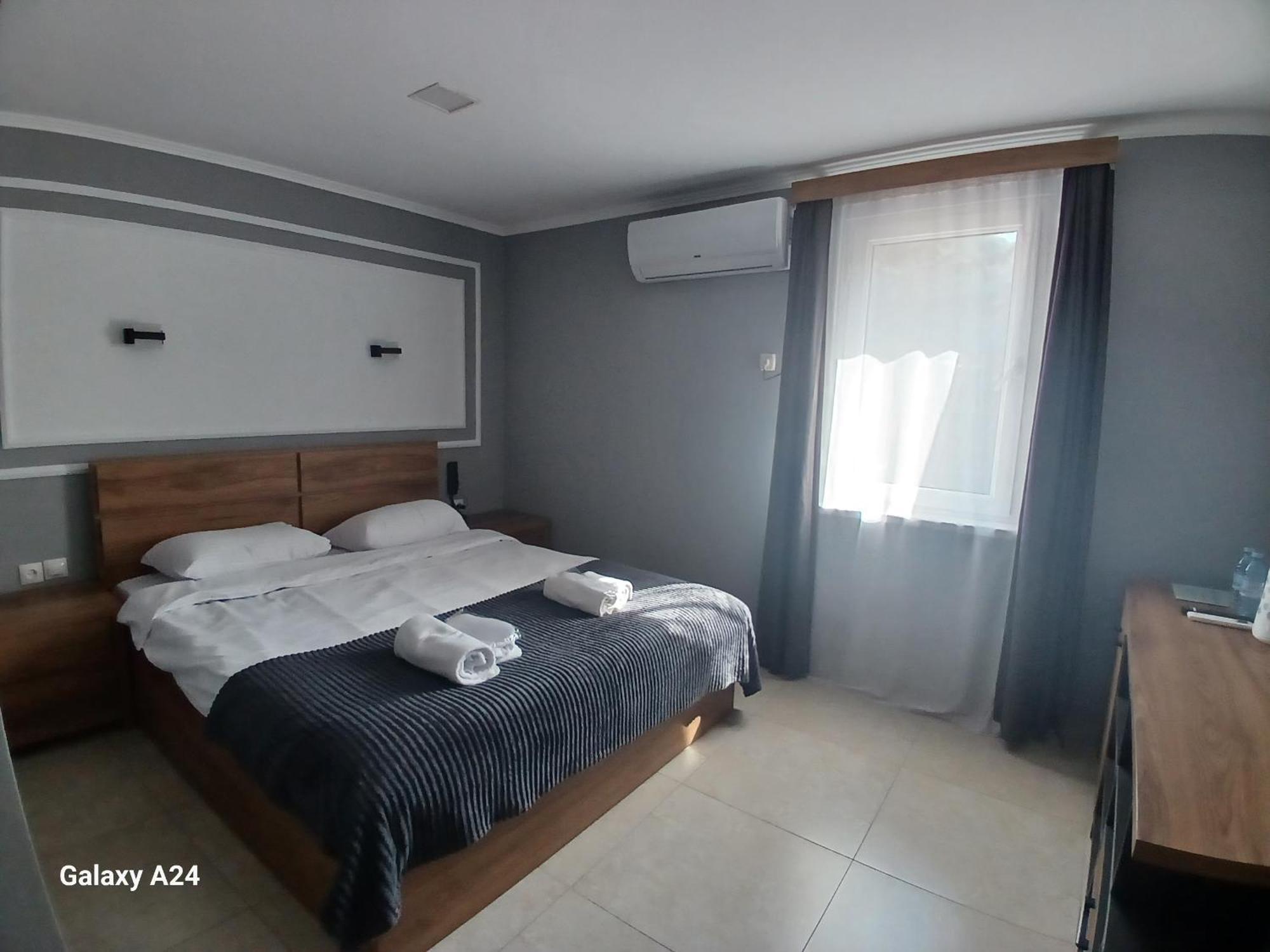 Route Hotel Тбилиси Экстерьер фото