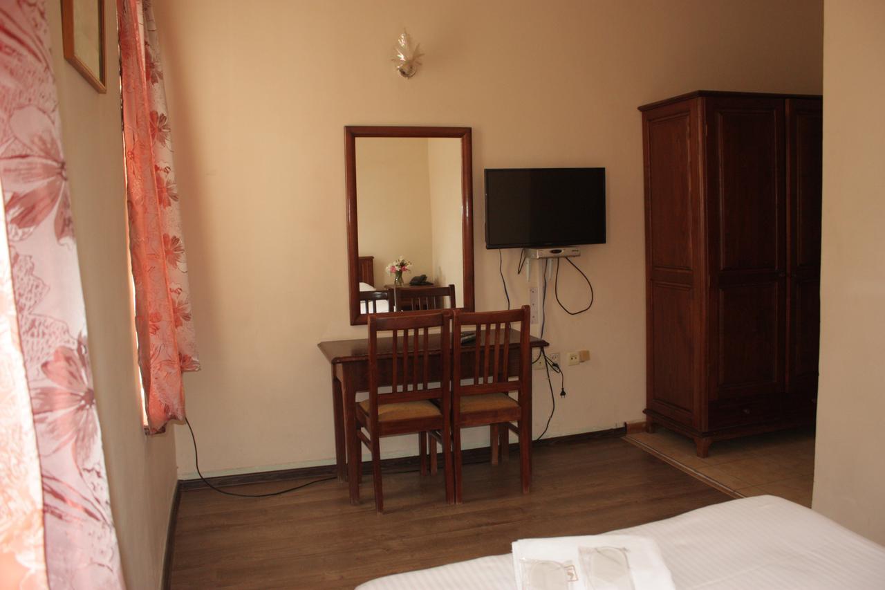 Route Hotel Тбилиси Экстерьер фото